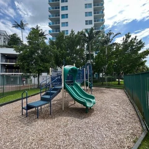 2681 N Flamingo Rd # 1903S, Sunrise FL 33323