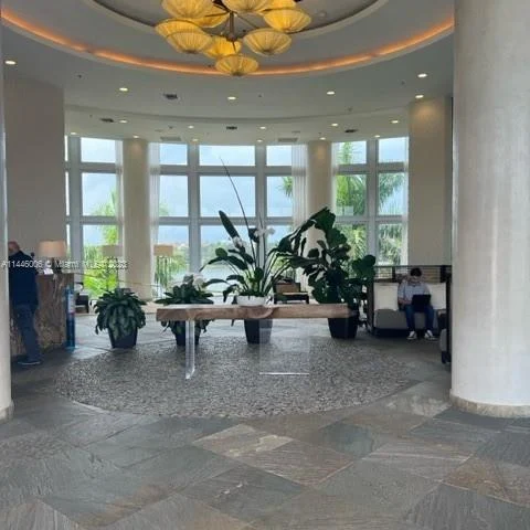 2681 N Flamingo Rd # 1903S, Sunrise FL 33323