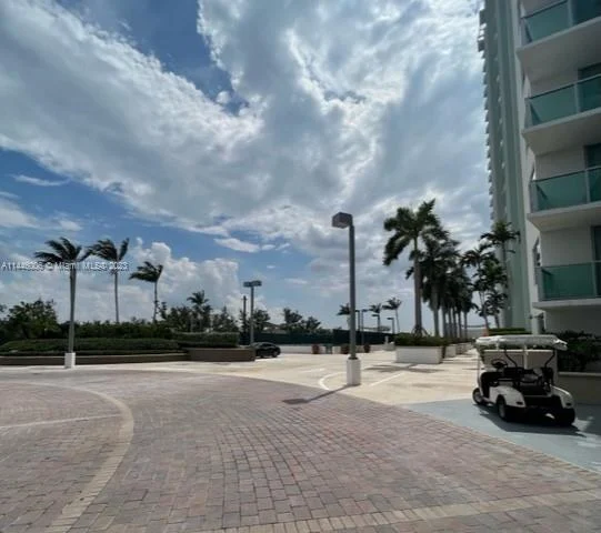 2681 N Flamingo Rd # 1903S, Sunrise FL 33323