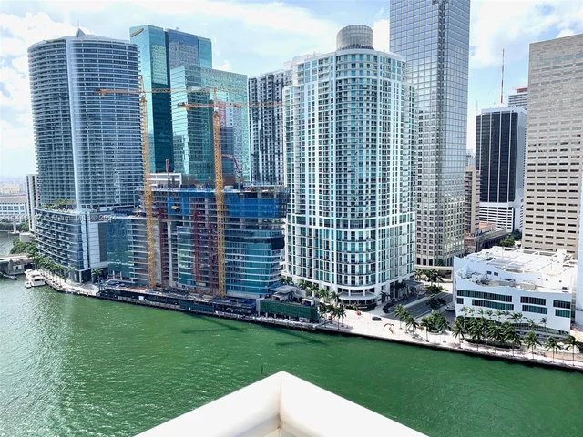 900 Brickell Key Blvd # 2101, Miami FL 33131