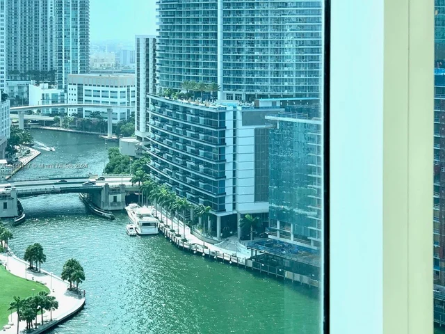900 Brickell Key Blvd # 2101, Miami FL 33131