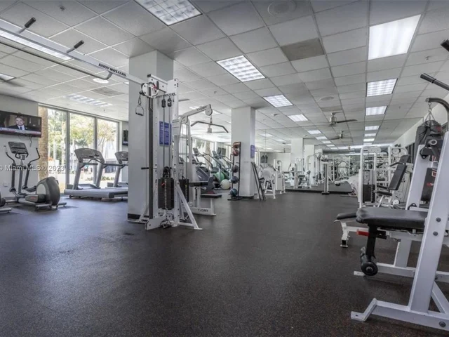 19370 E Collins Ave # 207, Sunny Isles Beach FL 33160