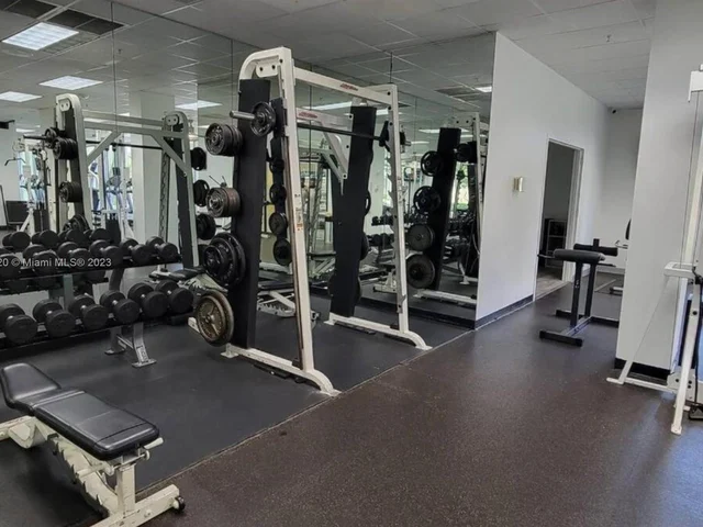 19370 E Collins Ave # 207, Sunny Isles Beach FL 33160