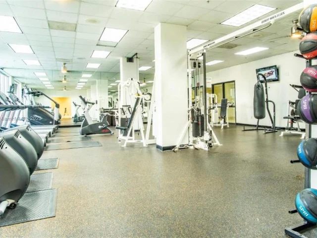 19370 E Collins Ave # 207, Sunny Isles Beach FL 33160