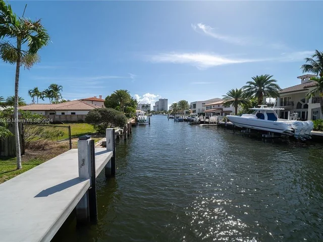 3080 NE 43rd St, Fort Lauderdale FL 33308