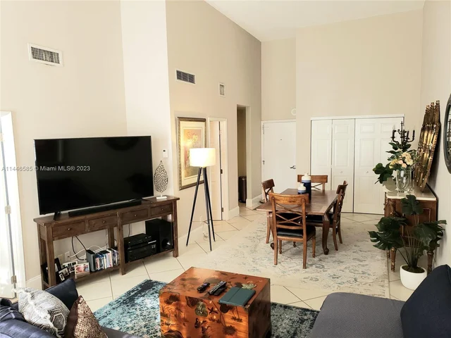 6770 E INDIAN CREEK DR # M, Miami Beach FL 33141