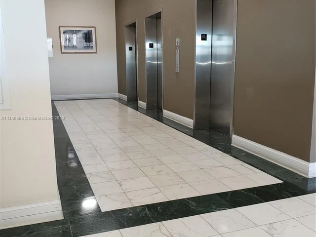 6770 E INDIAN CREEK DR # M, Miami Beach FL 33141