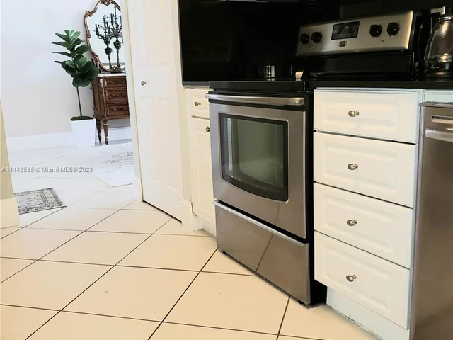 6770 E INDIAN CREEK DR # M, Miami Beach FL 33141