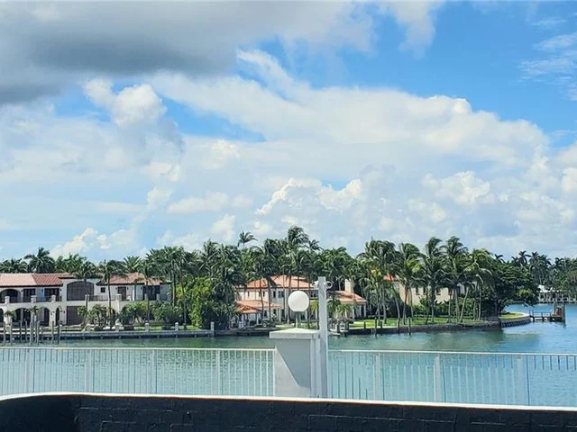 6770 E INDIAN CREEK DR # M, Miami Beach FL 33141