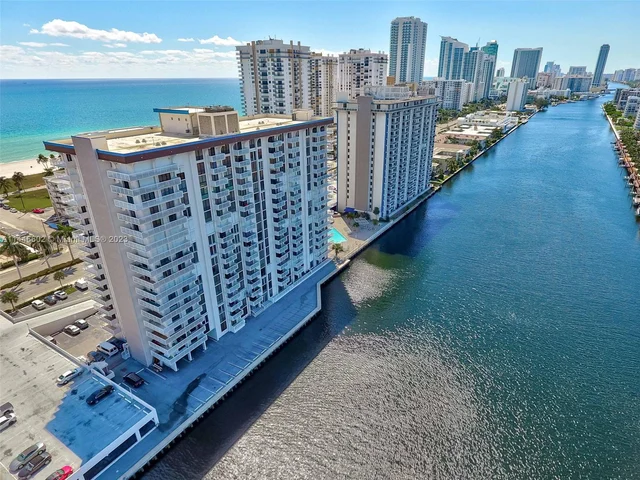 1500 S Ocean Dr # 9J, Hollywood FL 33019