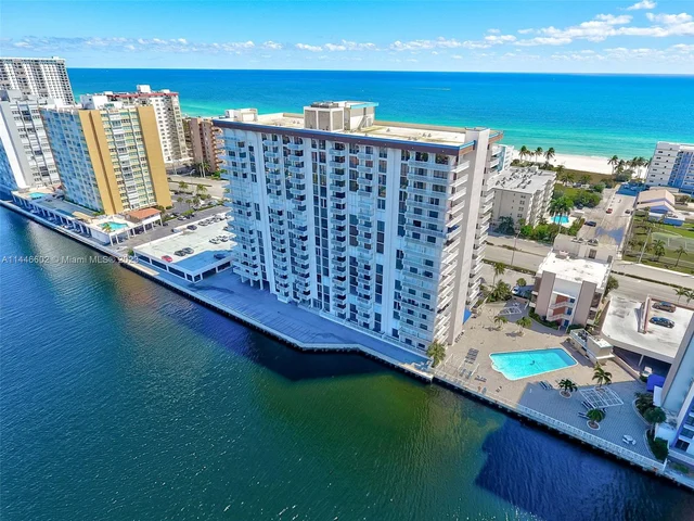 1500 S Ocean Dr # 9J, Hollywood FL 33019