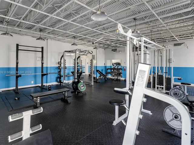 1500 S Ocean Dr # 9J, Hollywood FL 33019