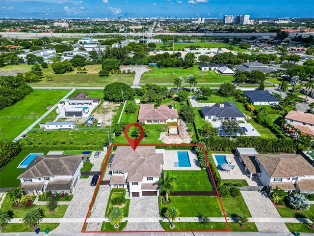 35 NW 121st Ct, Miami FL 33182