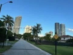 332 189th Ter, Sunny Isles Beach FL 33160