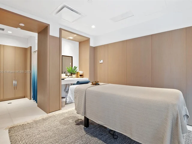 700 NE 26th Terr # 1801, Miami FL 33137