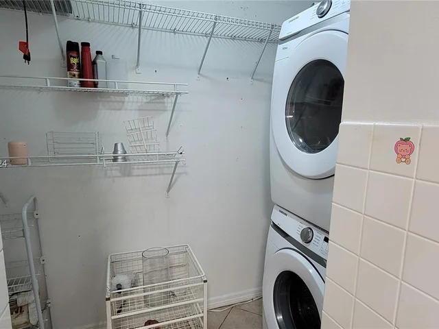 5055 NW 7th St # 610, Miami FL 33126