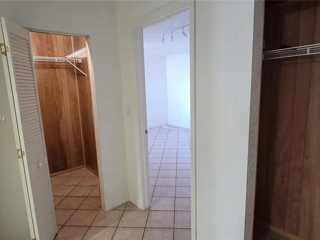 5055 NW 7th St # 610, Miami FL 33126