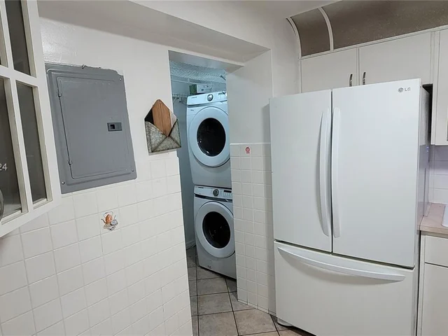 5055 NW 7th St # 610, Miami FL 33126