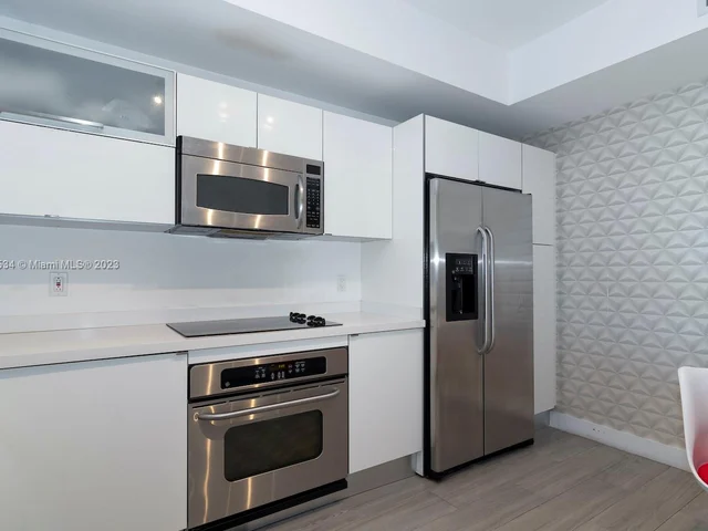 3330 NE 190th St # 516, Aventura FL 33180