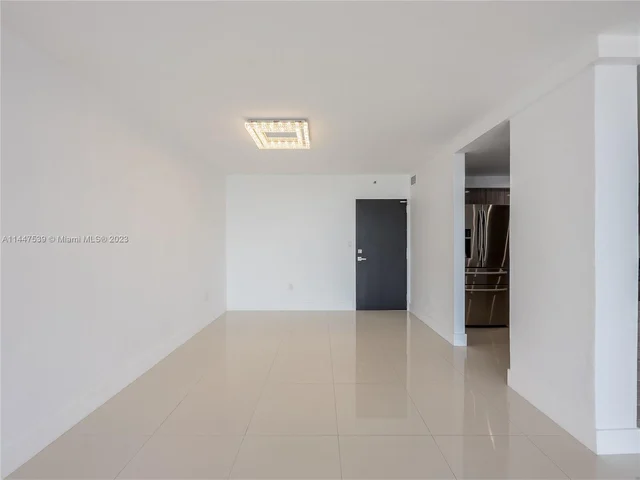 2801 NE 183rd St # 1909W, Aventura FL 33160