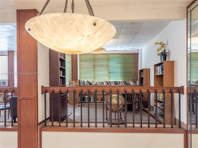 2801 NE 183rd St # 1909W, Aventura FL 33160