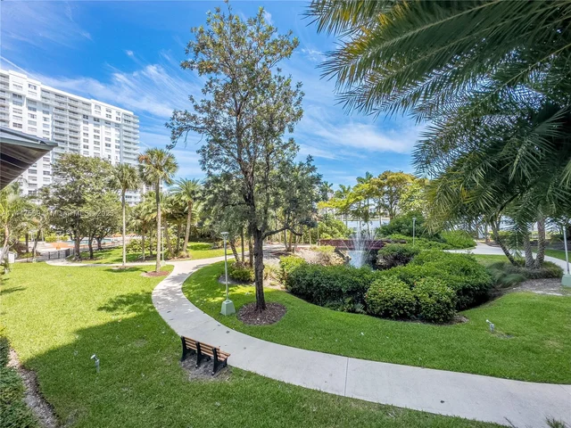 2801 NE 183rd St # 1909W, Aventura FL 33160