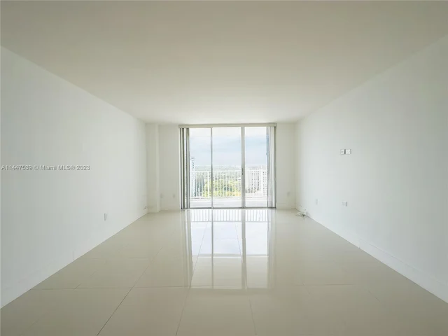 2801 NE 183rd St # 1909W, Aventura FL 33160