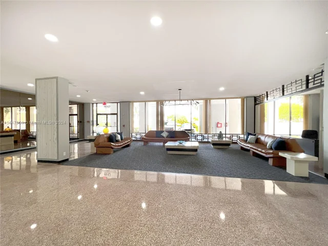 137 Golden Isles Dr # 1110, Hallandale Beach FL 33009