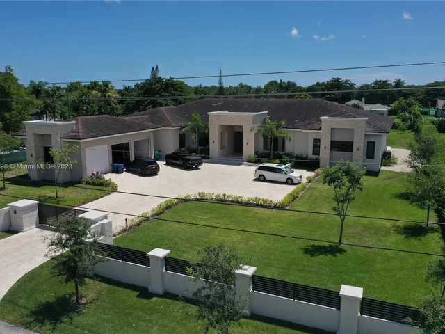 10010 SW 60th St, Miami FL 33173