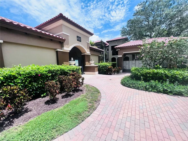 2907 Hope Valley St # 703, West Palm Beach FL 33411