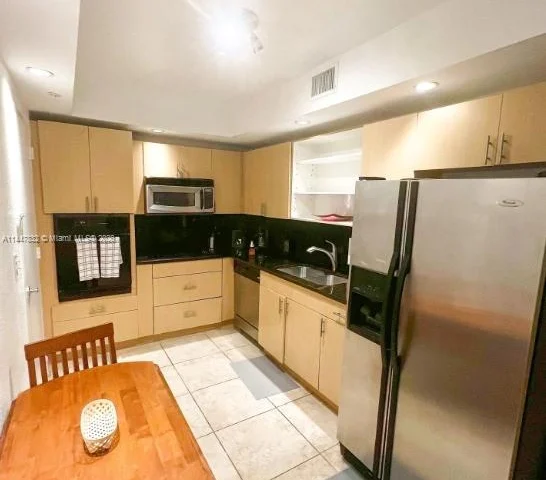 4001 S Ocean Dr # 4B, Hollywood FL 33019