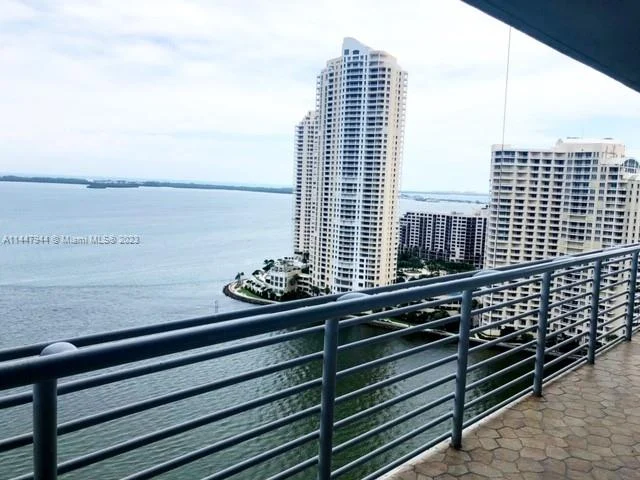 335 S Biscayne Blvd # 2509, Miami FL 33131