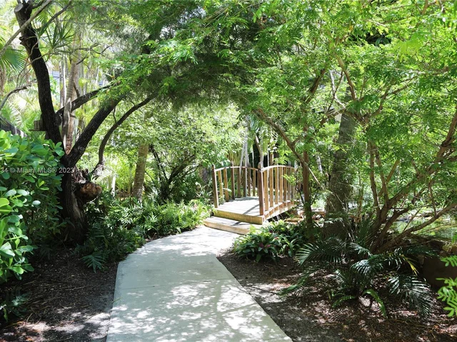 55 Ocean Lane Dr # 3034, Key Biscayne FL 33149