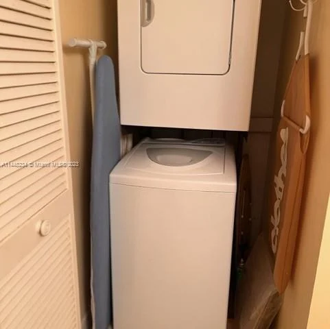 55 Ocean Lane Dr # 3034, Key Biscayne FL 33149