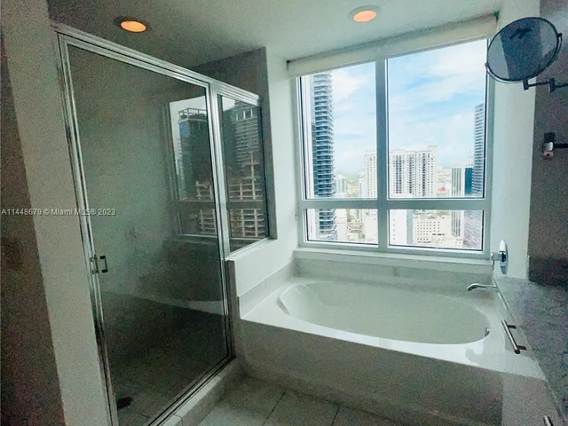 951 Brickell Ave # 3211, Miami FL 33131