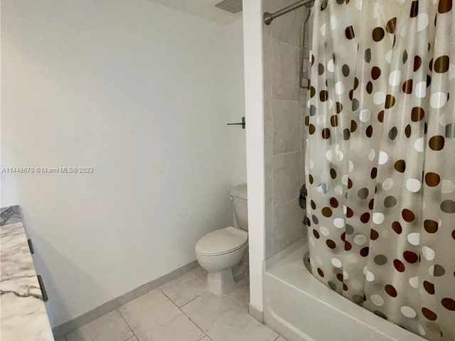 951 Brickell Ave # 3211, Miami FL 33131