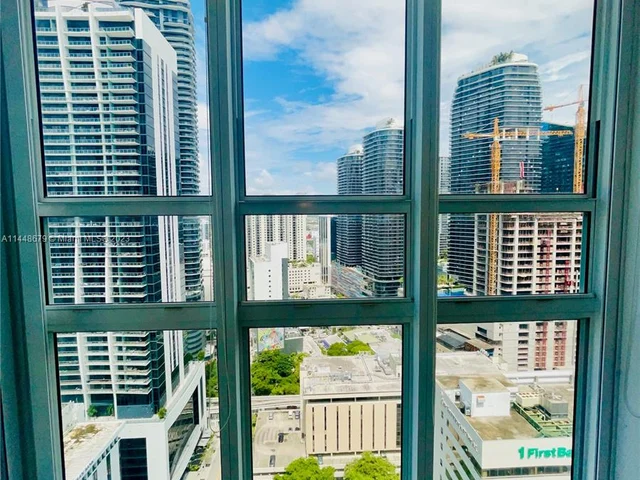 951 Brickell Ave # 3211, Miami FL 33131