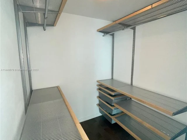 951 Brickell Ave # 3211, Miami FL 33131