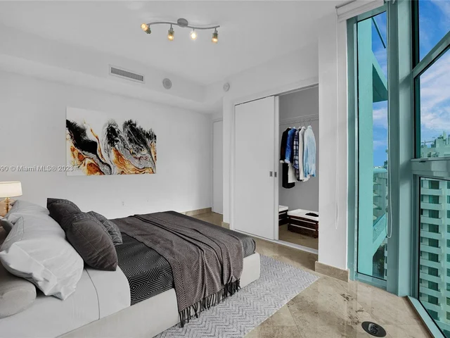 6000 Indian Creek Dr # 17B, Miami Beach FL 33140