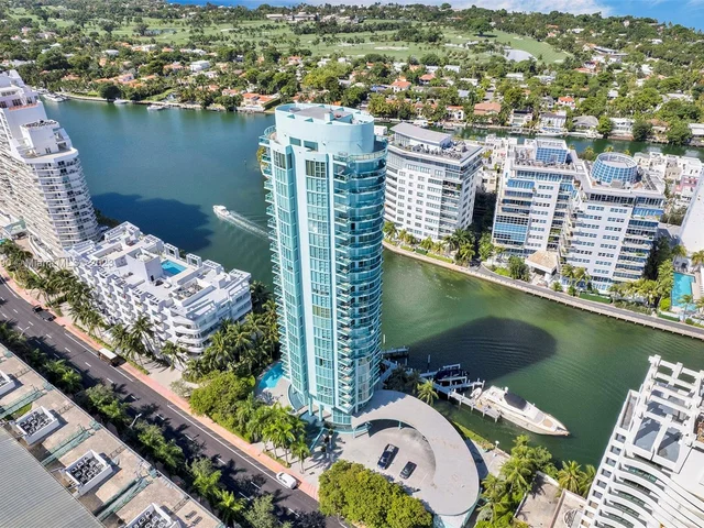 6000 Indian Creek Dr # 17B, Miami Beach FL 33140