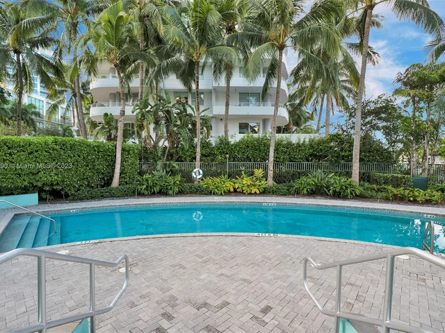 6000 Indian Creek Dr # 17B, Miami Beach FL 33140