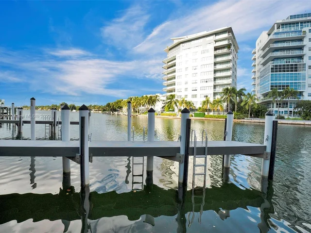 6000 Indian Creek Dr # 17B, Miami Beach FL 33140