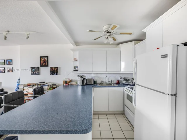 401 Ocean Dr # 504, Miami Beach FL 33139