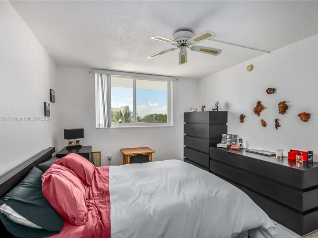 401 Ocean Dr # 504, Miami Beach FL 33139