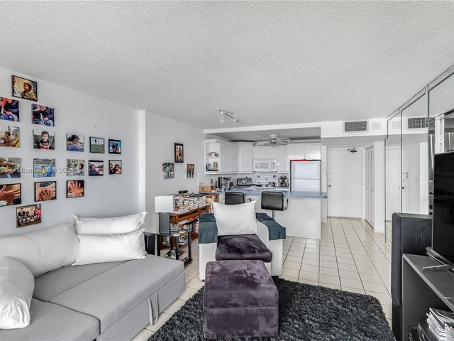 401 Ocean Dr # 504, Miami Beach FL 33139