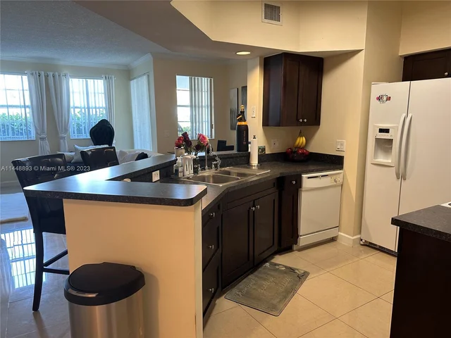 3215 NE 184th St # 14104, Aventura FL 33160