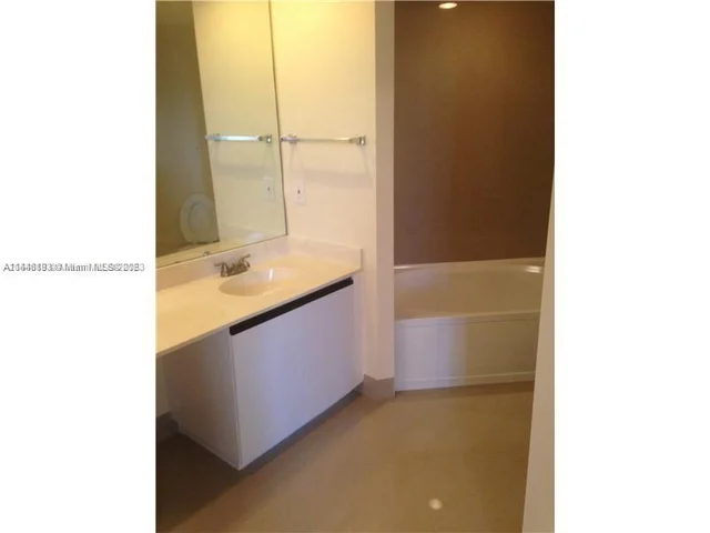 3215 NE 184th St # 14104, Aventura FL 33160