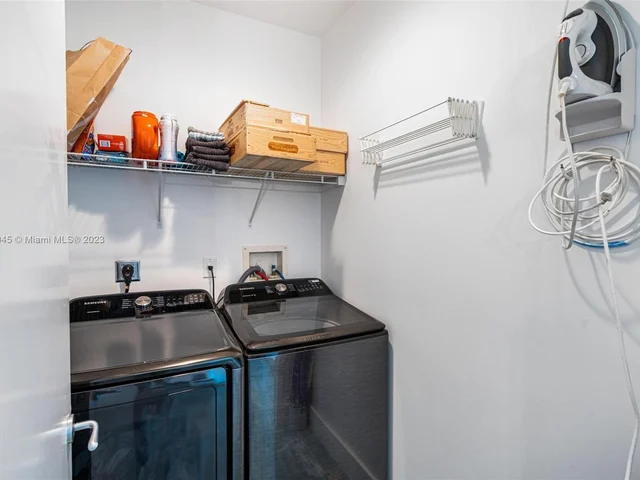 201 Aqua Ave, Miami Beach FL 33141