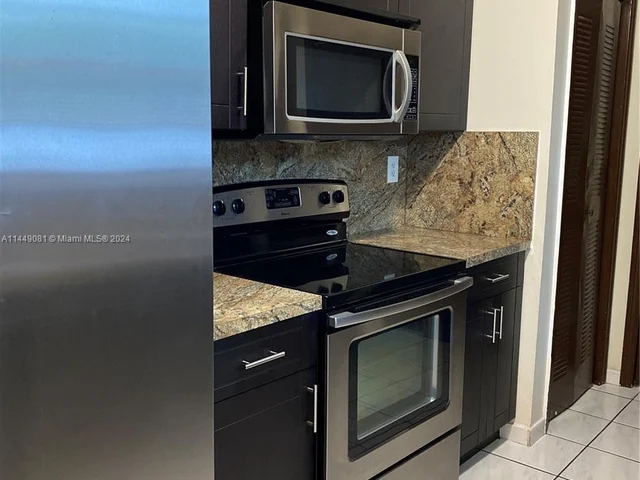 3440 SW 23rd St # 3442, Miami FL 33145