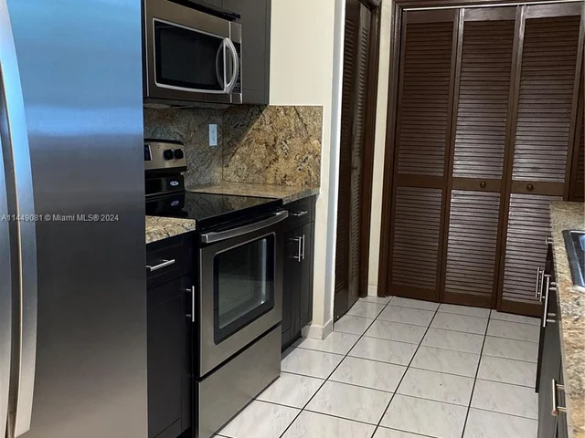 3440 SW 23rd St # 3442, Miami FL 33145